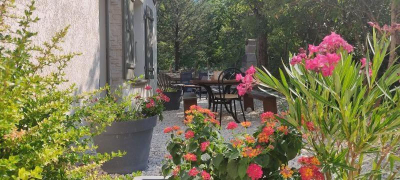 Vila Le Cabanon De La Citelle Rochefort-en-Valdaine Exteriér fotografie